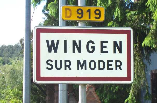 wingen sur Moder City sign